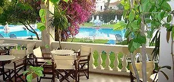 Отель Athina 4*